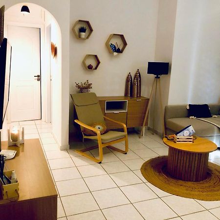 Appartamento Cozy Flat With Garden Tínos Esterno foto